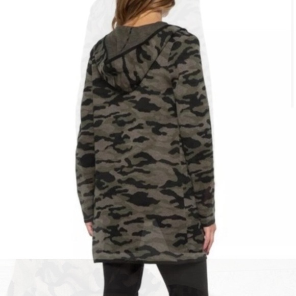 RACHEL ZOE Oversized CAMO Cardigan Sweater Black Olive Army Green Hood Sz XS S - Picture 3 of 15